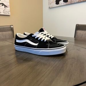 Vans sk8 lows black size 10